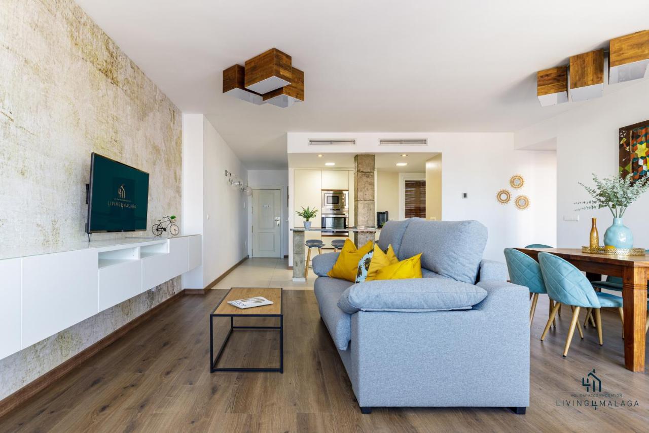 Appartamento Living4Malaga Theatre Square Terrace Esterno foto